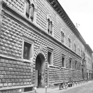 Palazzo Sanuti Bevilacqua Degli Ariosti Bologna